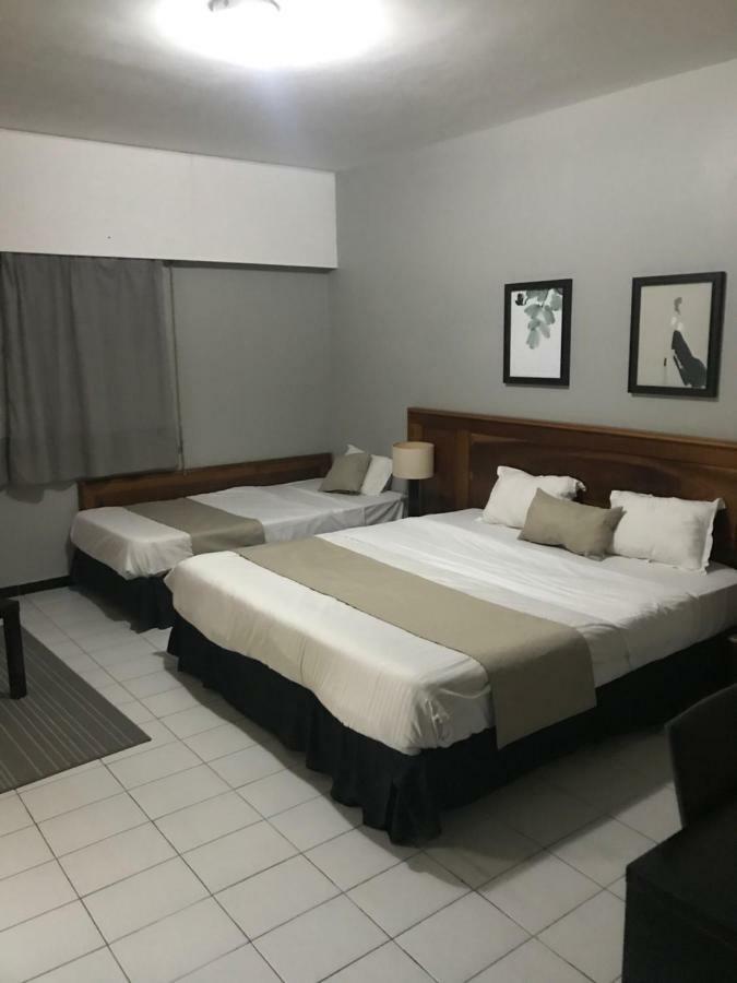 Hotel Baraka ดาการ์ ภายนอก รูปภาพ